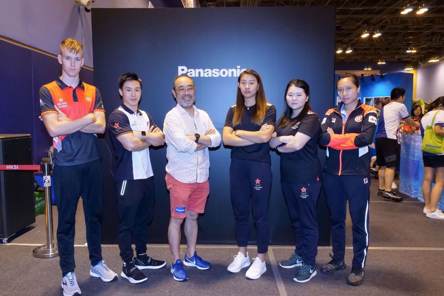 Five scholarship holders of Panasonic Sports Scholarship Programme for Tokyo 2020 Olympic Games. (From the left) Mr. Oscar Coggins (Triathlon), Mr. Shek Wai Hung (Gymnastics), Mr. David Mong, Ms Hsieh Kaylin Sin Yan (Fencing), Ms. Shing Ho Ching (Shooting) and Ms. Soo Wai Yam Minnie (Table Tennis).